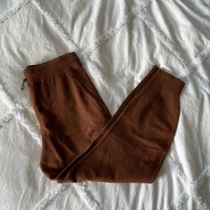 Lululemon cotton-cashmere knit joggers size 8